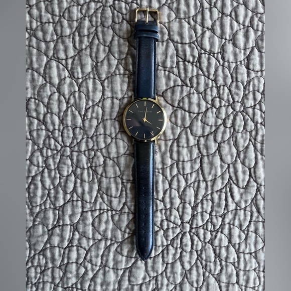 The Fifth - black and gold watch - Picture 3 of 8